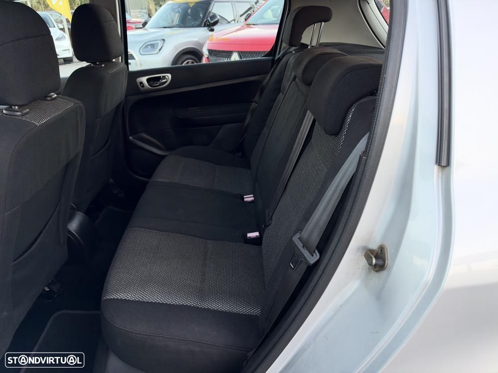 Peugeot 307 1.4 16V Premium - 8