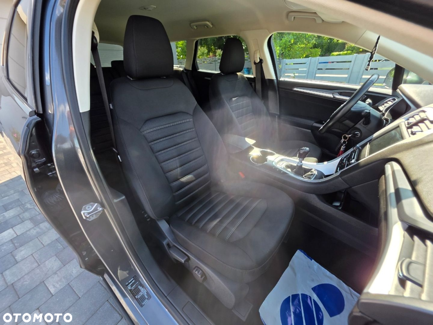 Ford Mondeo - 26
