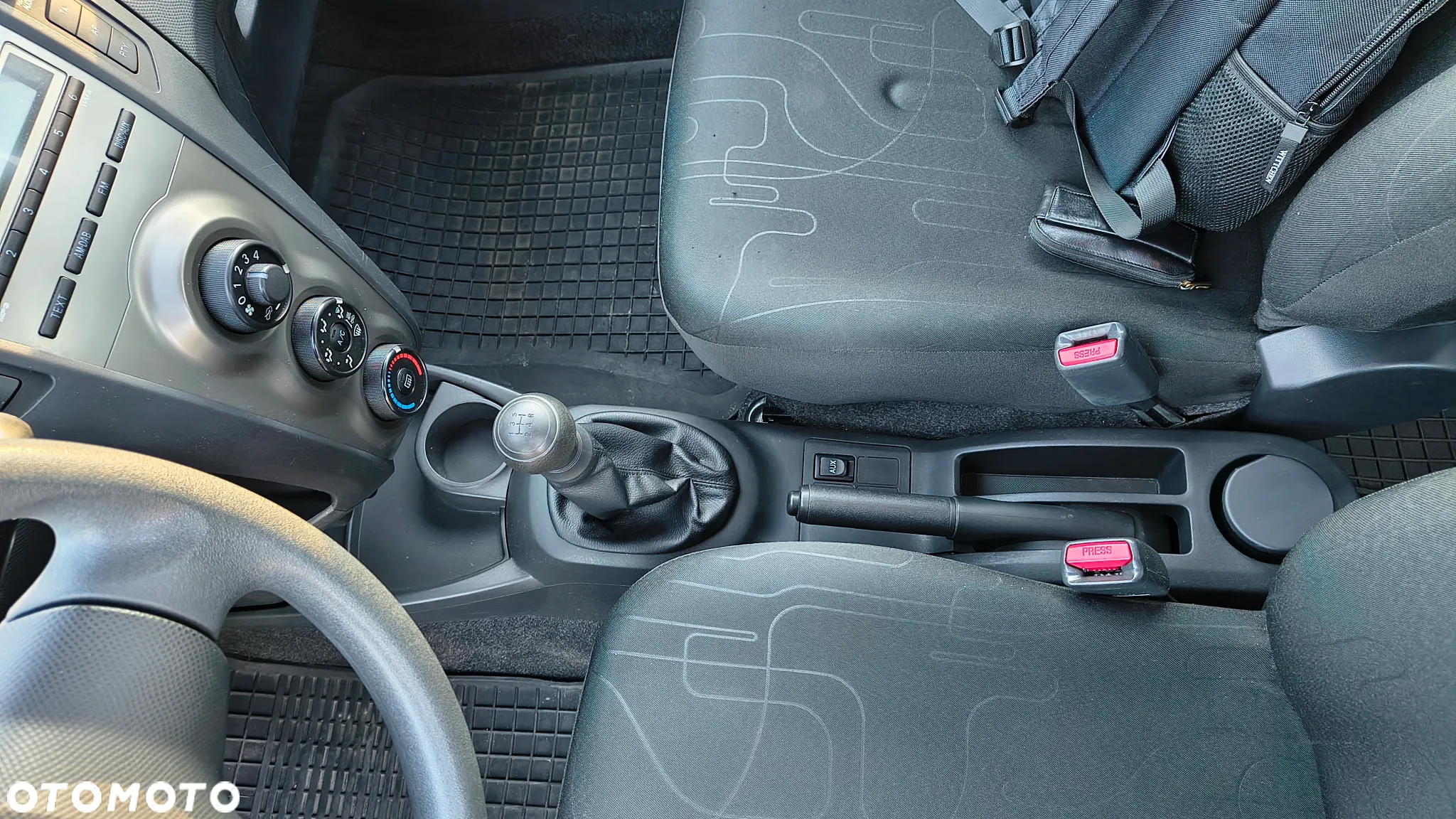 Toyota Yaris 1.0 Active - 12
