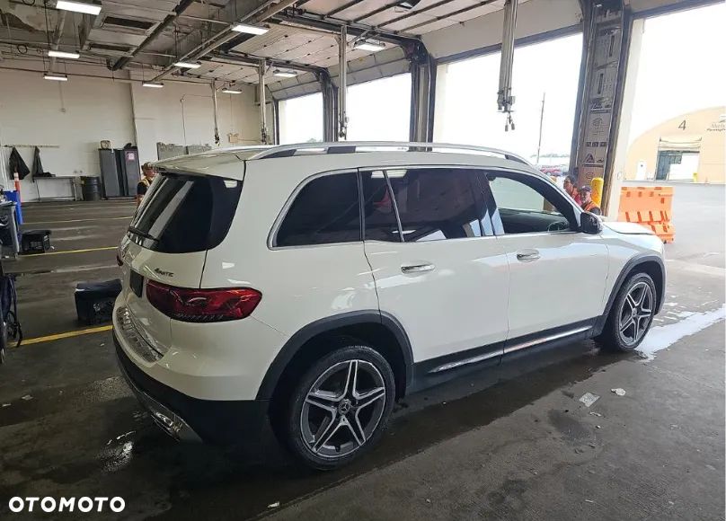 Mercedes-Benz GLB 250 4Matic 8G-DCT AMG Line - 4