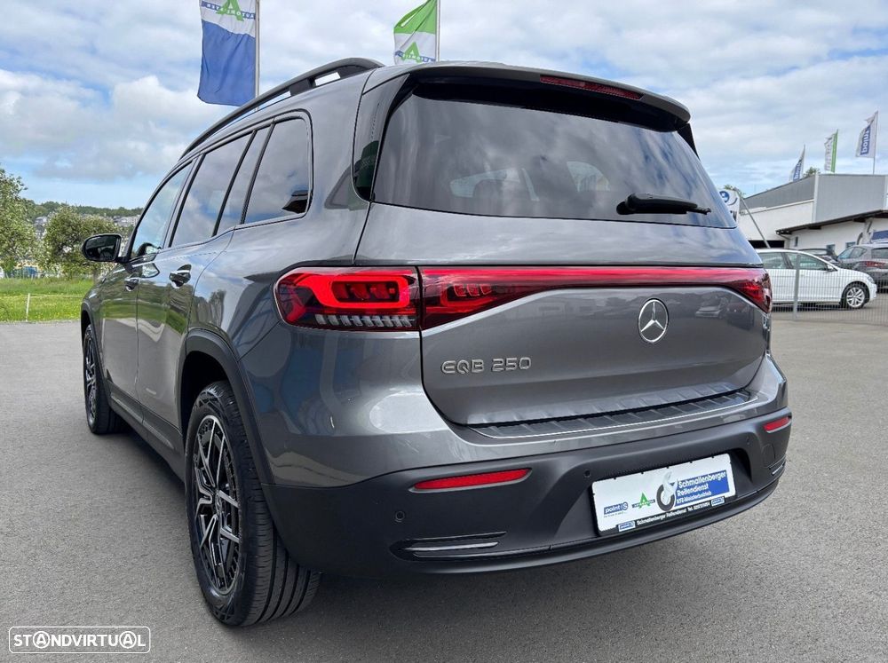 Mercedes-Benz EQB 250 AMG Line - 7