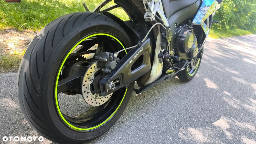 Honda CBR - 7
