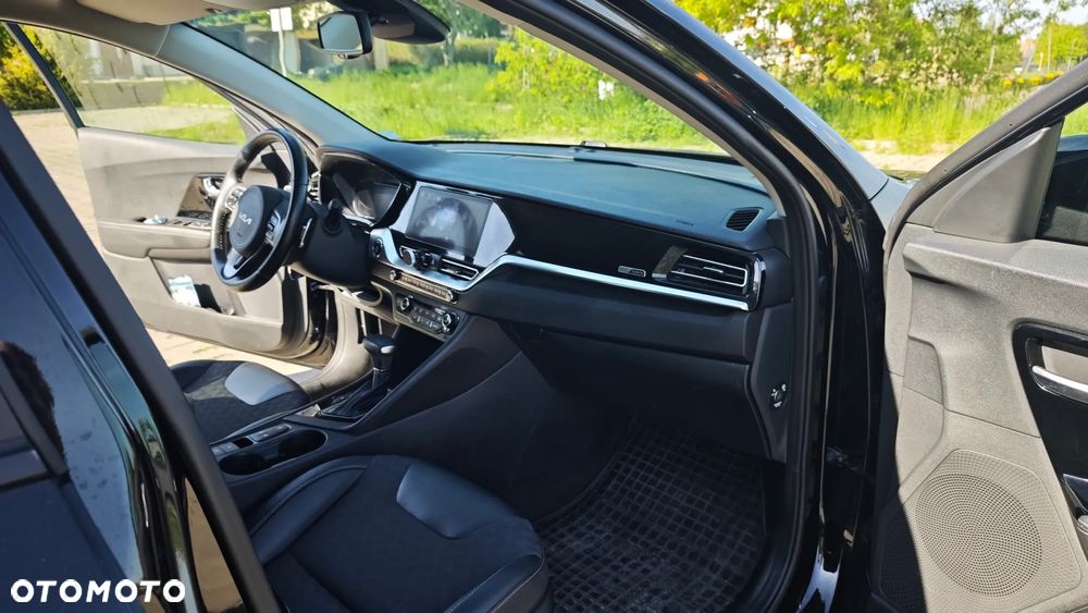 Kia Niro 1.6 GDI Hybrid Business Line - 11