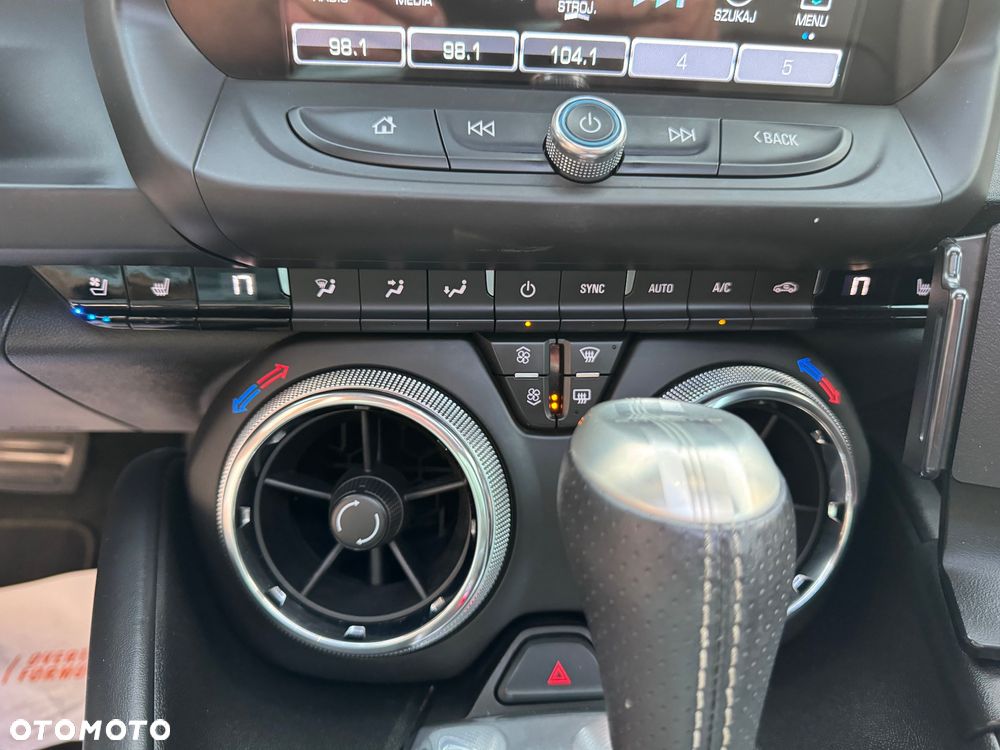 Chevrolet Camaro - 27