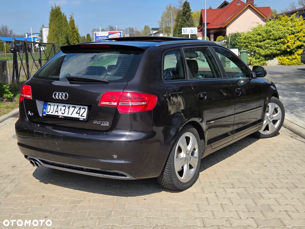 Audi A3 Sportback 2.0 TDI DPF quattro S line Sportpaket - 4