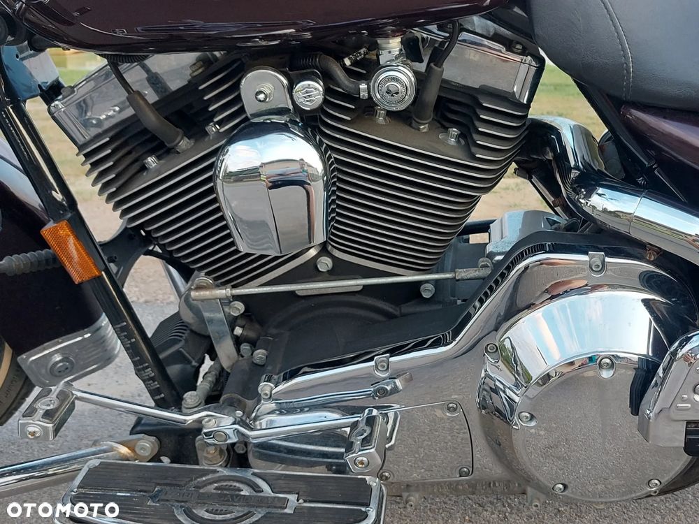 Harley-Davidson Touring Road King - 8