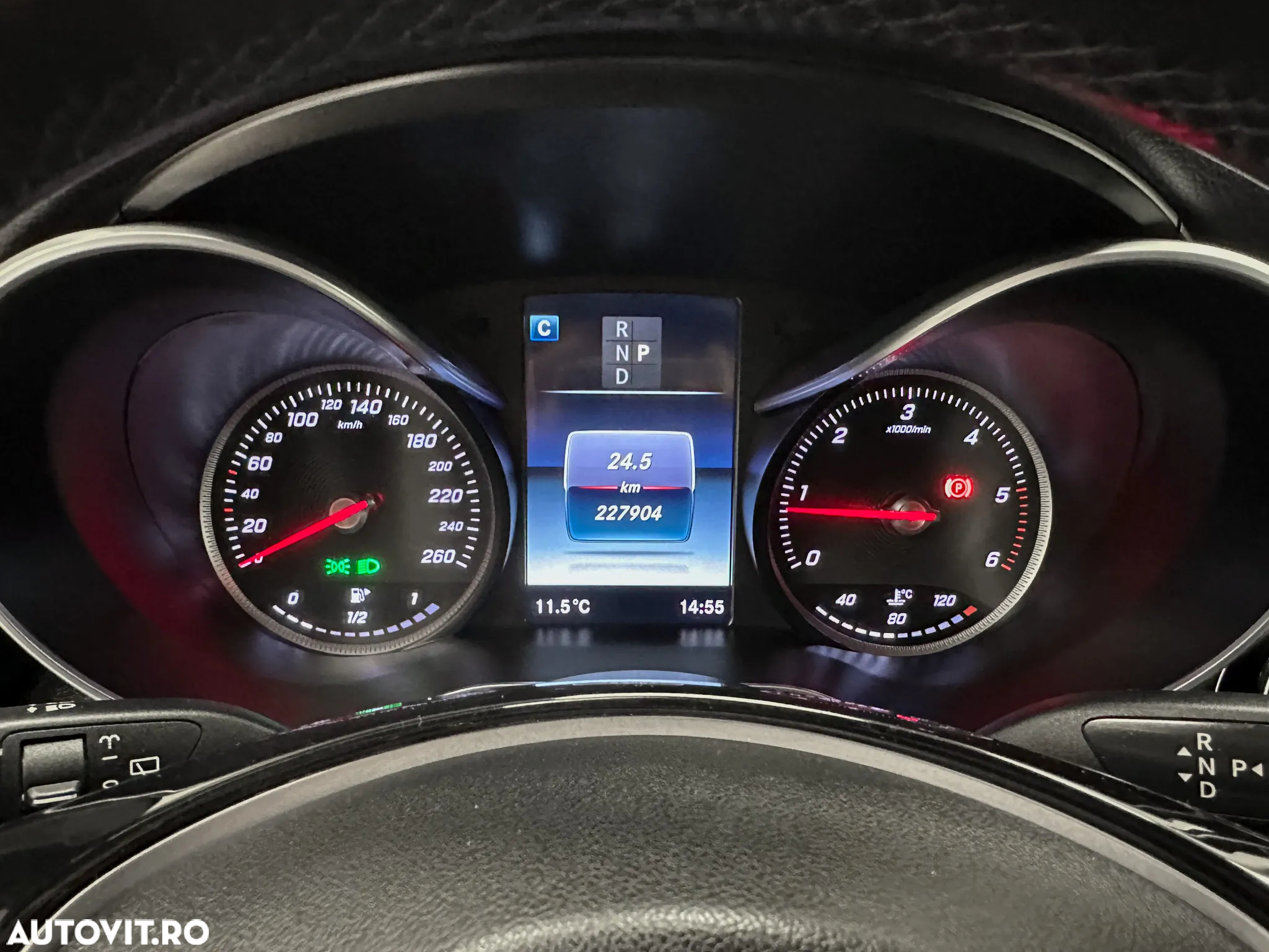 Mercedes-Benz GLC 220 d 4Matic 9G-TRONIC - 28