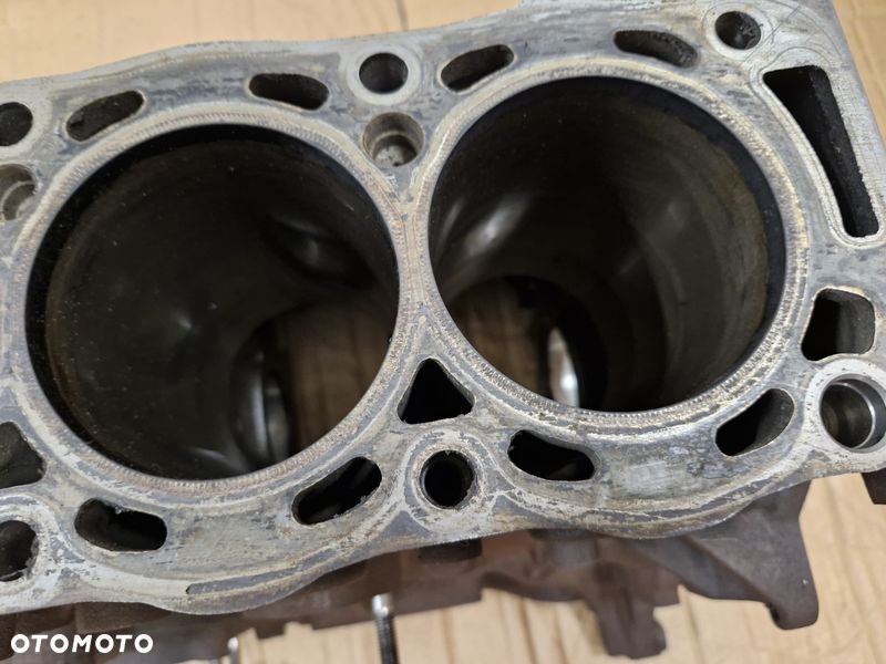 ford mondeo mk4 lift 2.0 tdci blok silnika txwa d4204t - 3