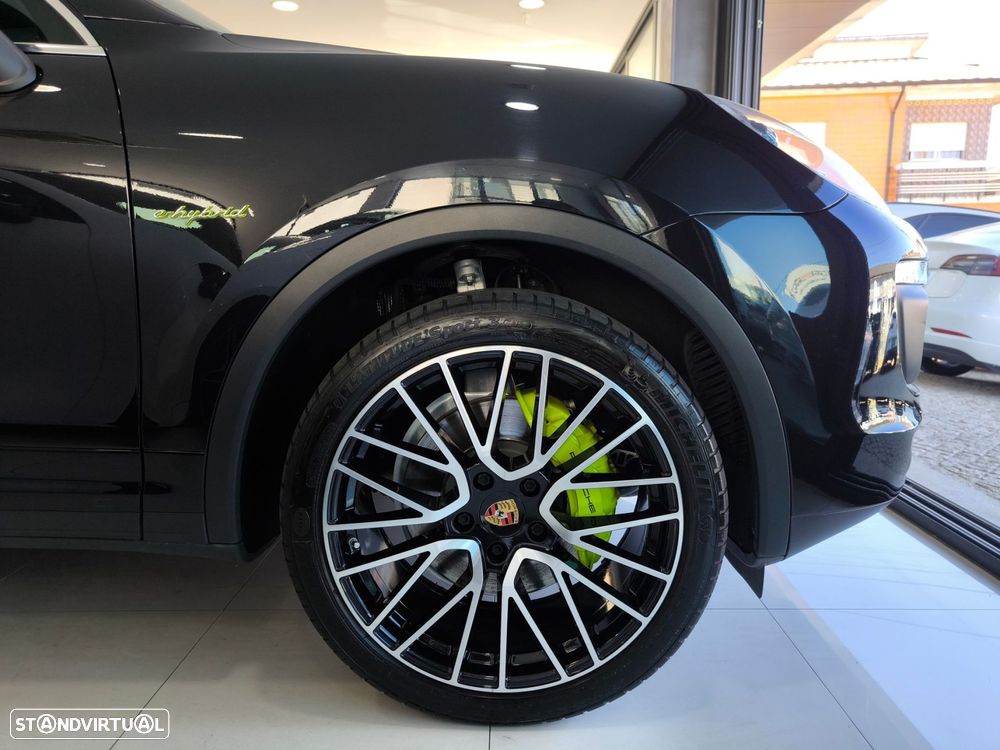 Porsche Cayenne S E-Hybrid - 10