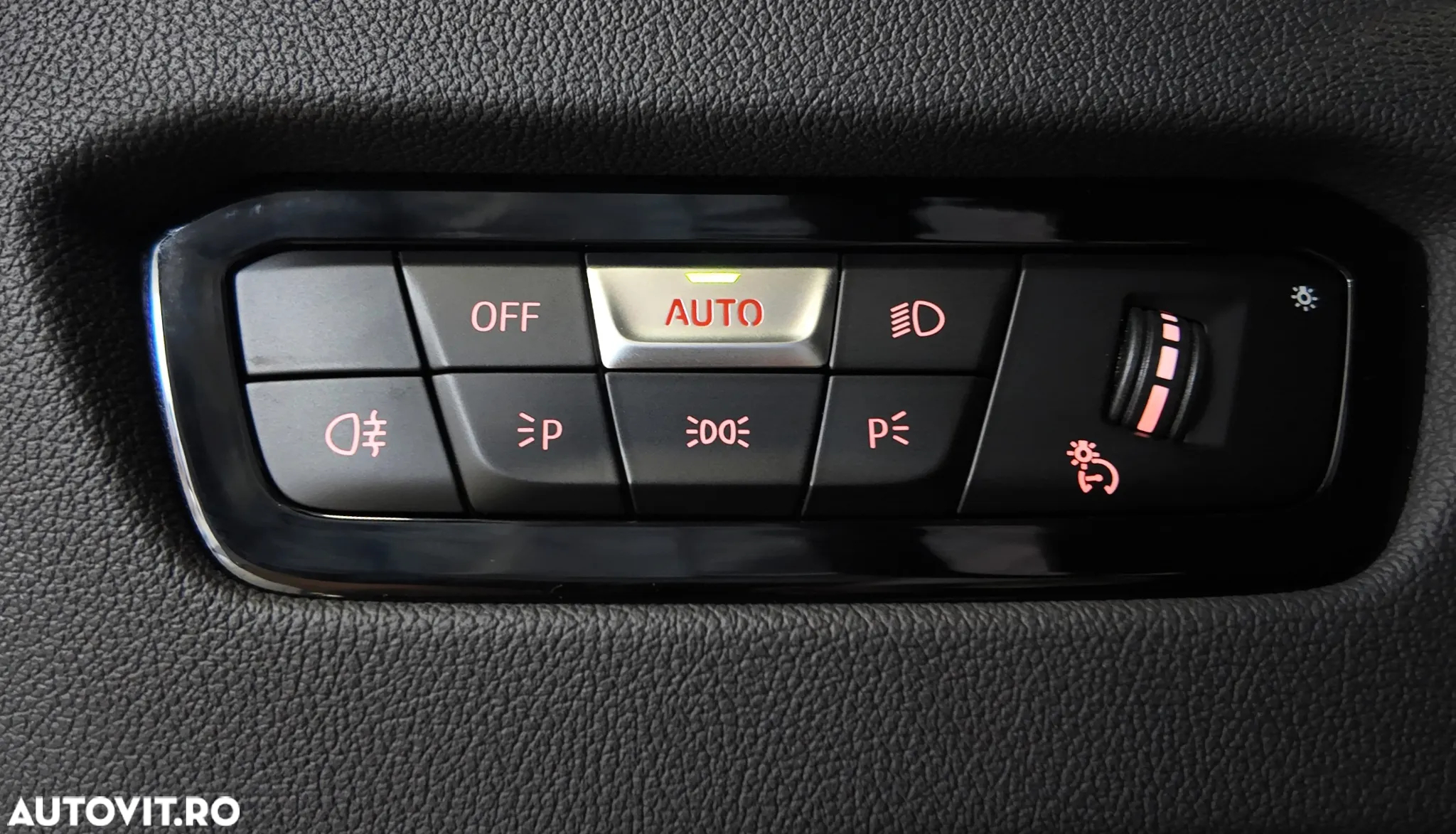 BMW Seria 3 318i Aut. Sport Line - 18