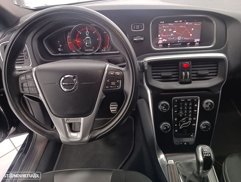 Volvo V40 2.0 D3 R-Design - 20