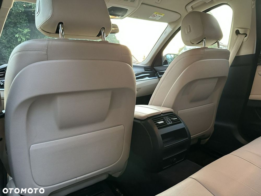 BMW Seria 5 - 13