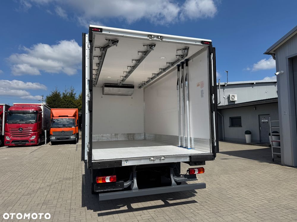Mercedes-Benz ATEGO 1221 CHŁODNIA 5.10m Hakowa Lamberet - 16