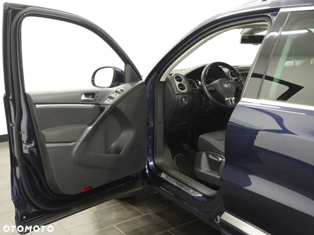 Volkswagen Tiguan 2.0 TDI 4Mot Perfectline R-Style - 16