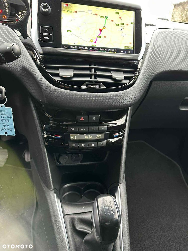 Peugeot 208 1.5 BlueHDi Allure S&S - 8