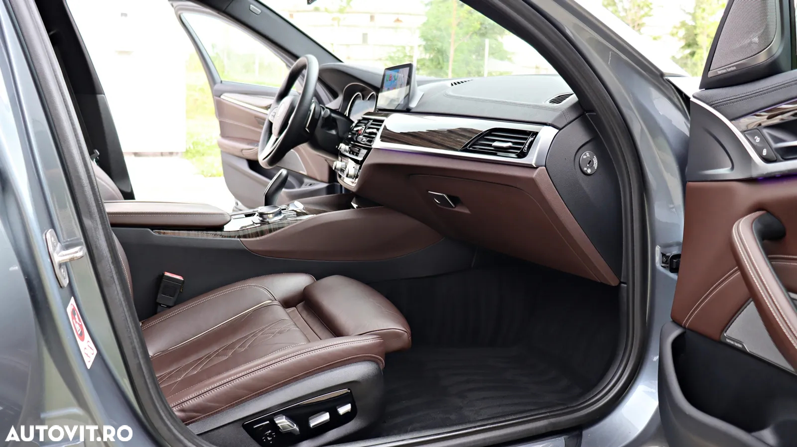 BMW Seria 5 530i AT - 16
