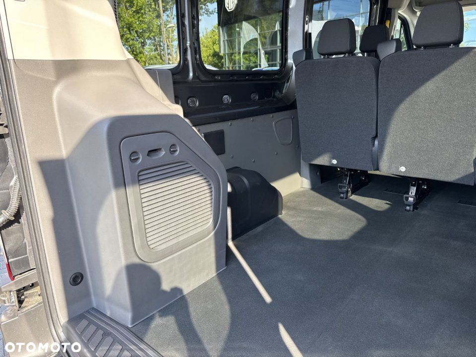 Ford Transit - 22