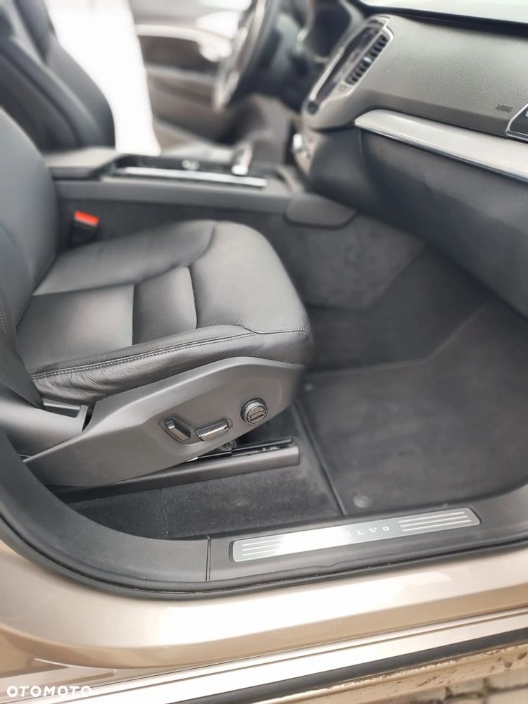 Volvo XC 90 B5 B AWD Plus Bright - 8