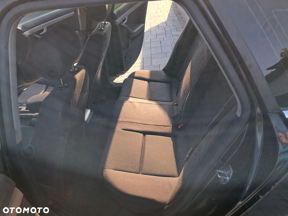 Audi A4 Avant 1.9 TDI - 9
