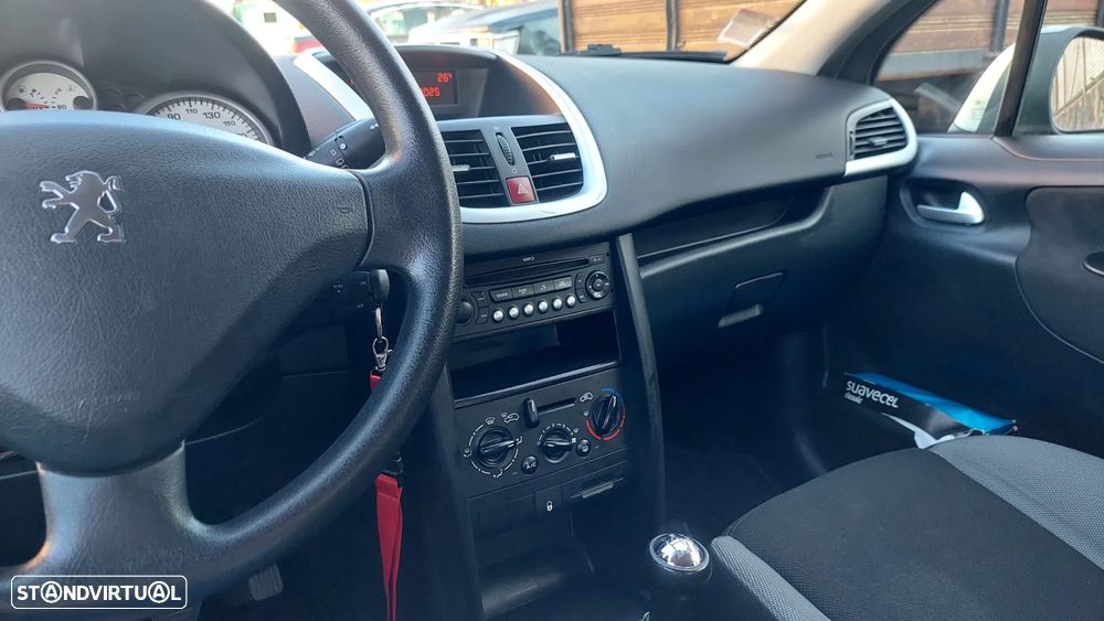 Peugeot 207 1.4 16V Open - 12