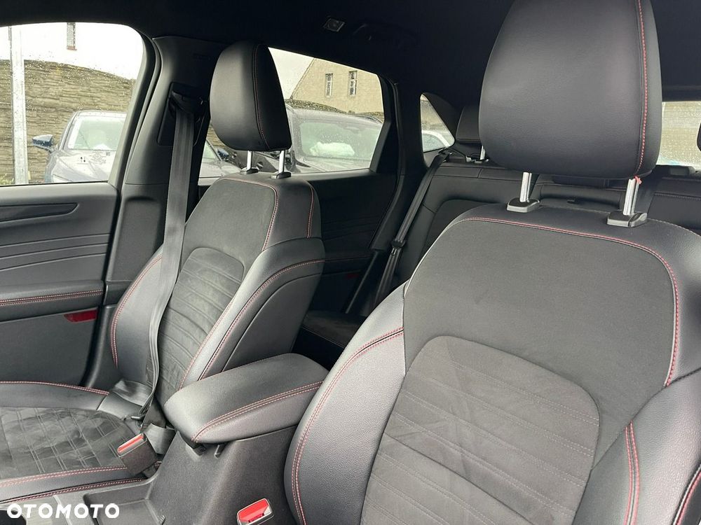 Ford Kuga 2.5 Duratec PHEV ST-LINE X - 17