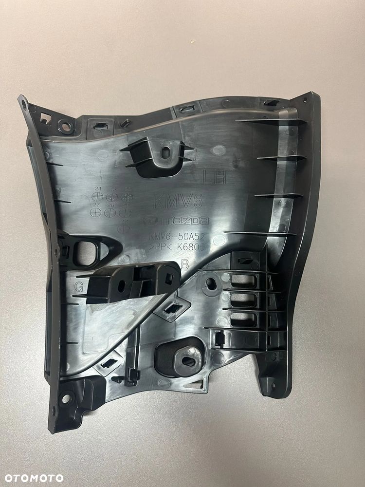 MAZDA CX-90 CX90 CX 90 Wlot Prowadnica powietrza prawa prawy lewa lewy KMV6 - 4
