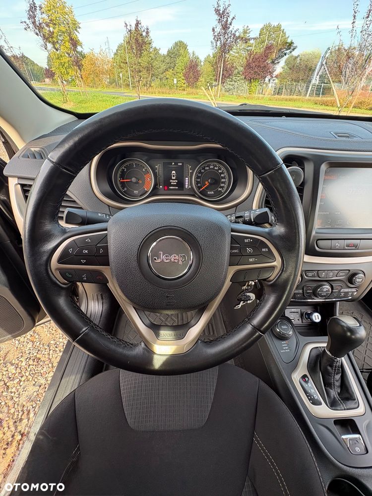 Jeep Cherokee 2016 photo 3