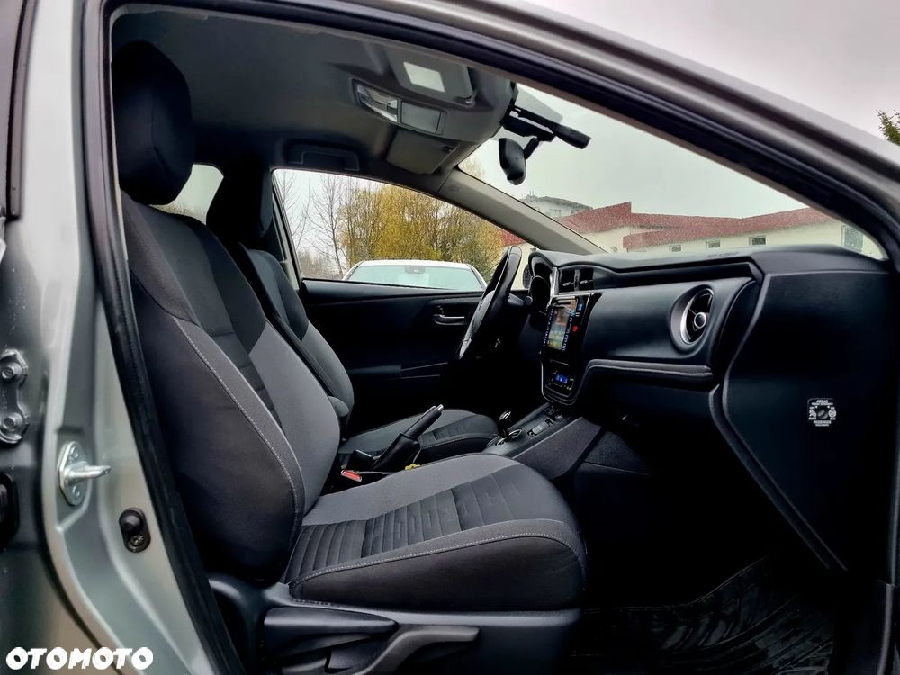 Toyota Auris Hybrid 135 Comfort - 10