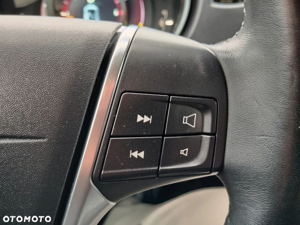 Volvo V40 D3 - 30