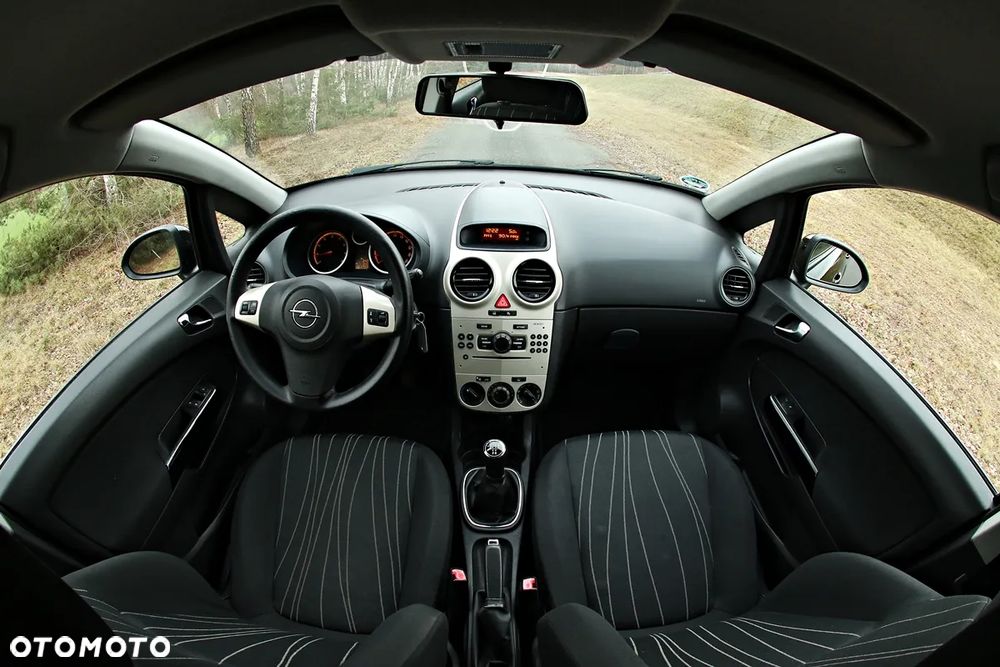 Opel Corsa 1.2 16V - 31