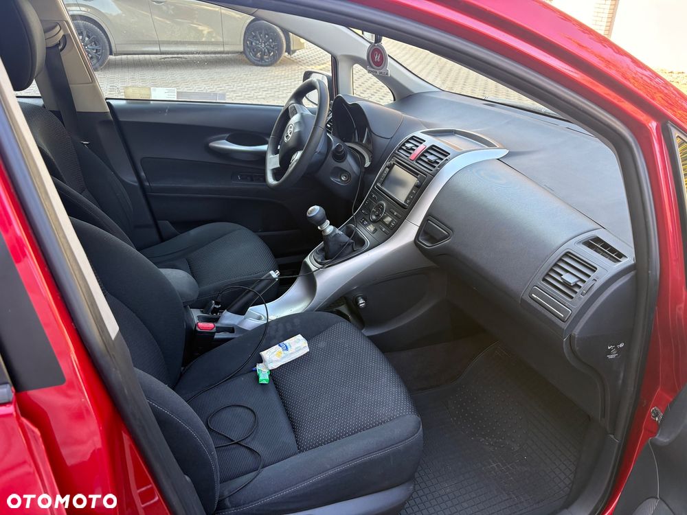 Toyota Auris 1.6 Dynamic - 13
