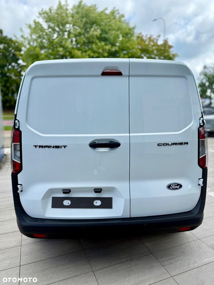Ford Transit Courier - 9