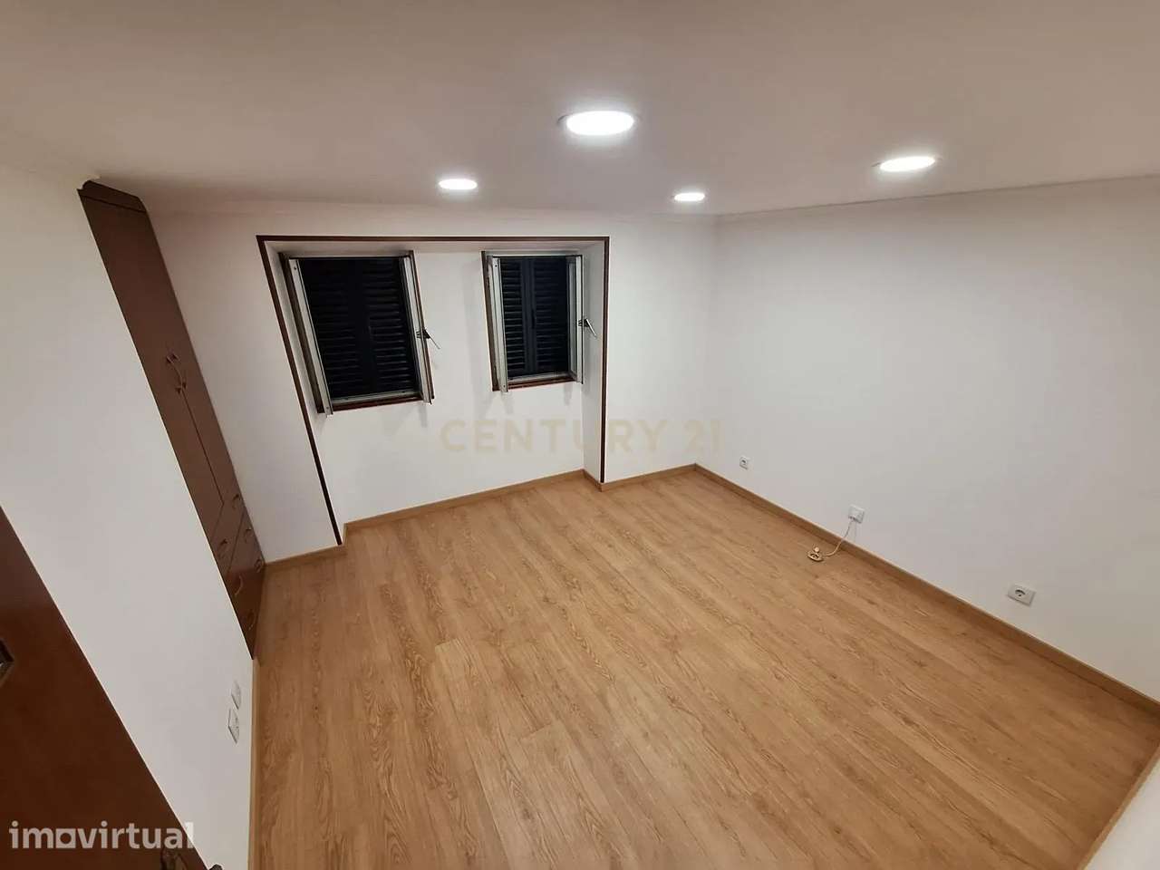 Arrendamento | Moradia T2 renovada em Lordemão, Coimbra - Grande imagem: 4/4