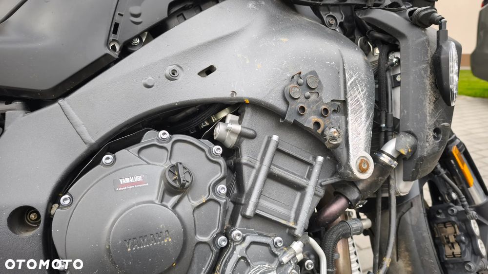 Yamaha MT - 24
