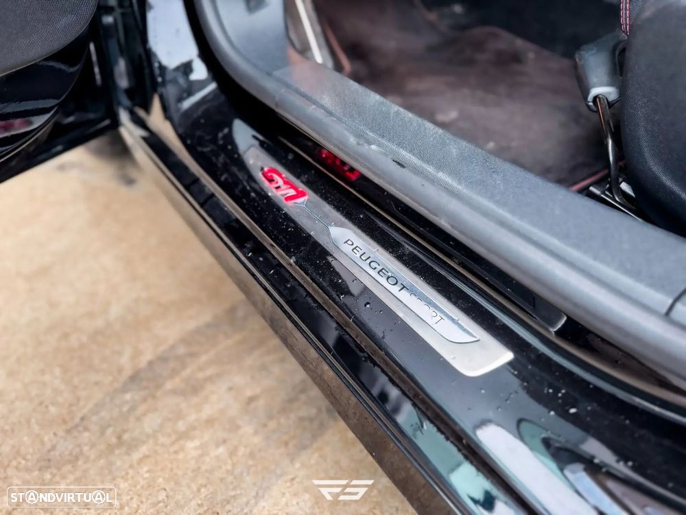 Peugeot 308 1.6 e-THP GTi - 22