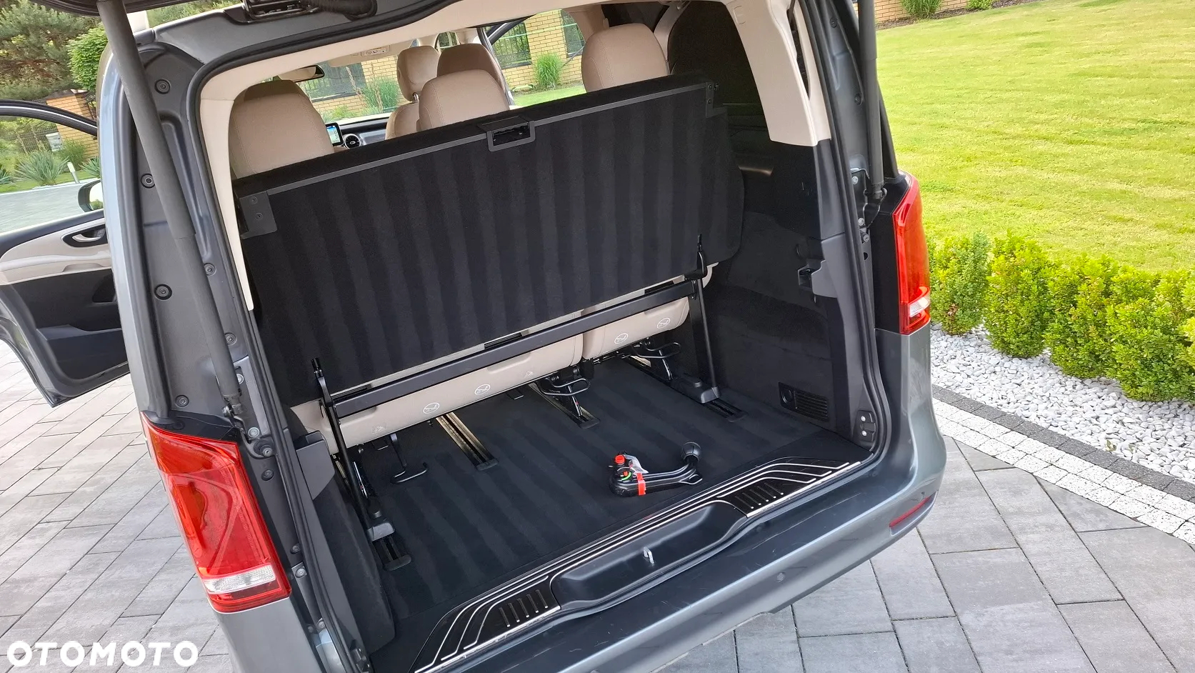 Mercedes-Benz Klasa V 250 d Avantgarde 9G-Tronic (d³ugi) - 40