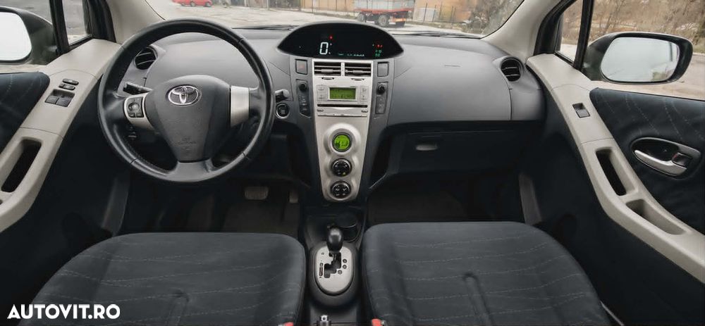 Toyota Yaris 1.4 D-4D Aut Sol - 2