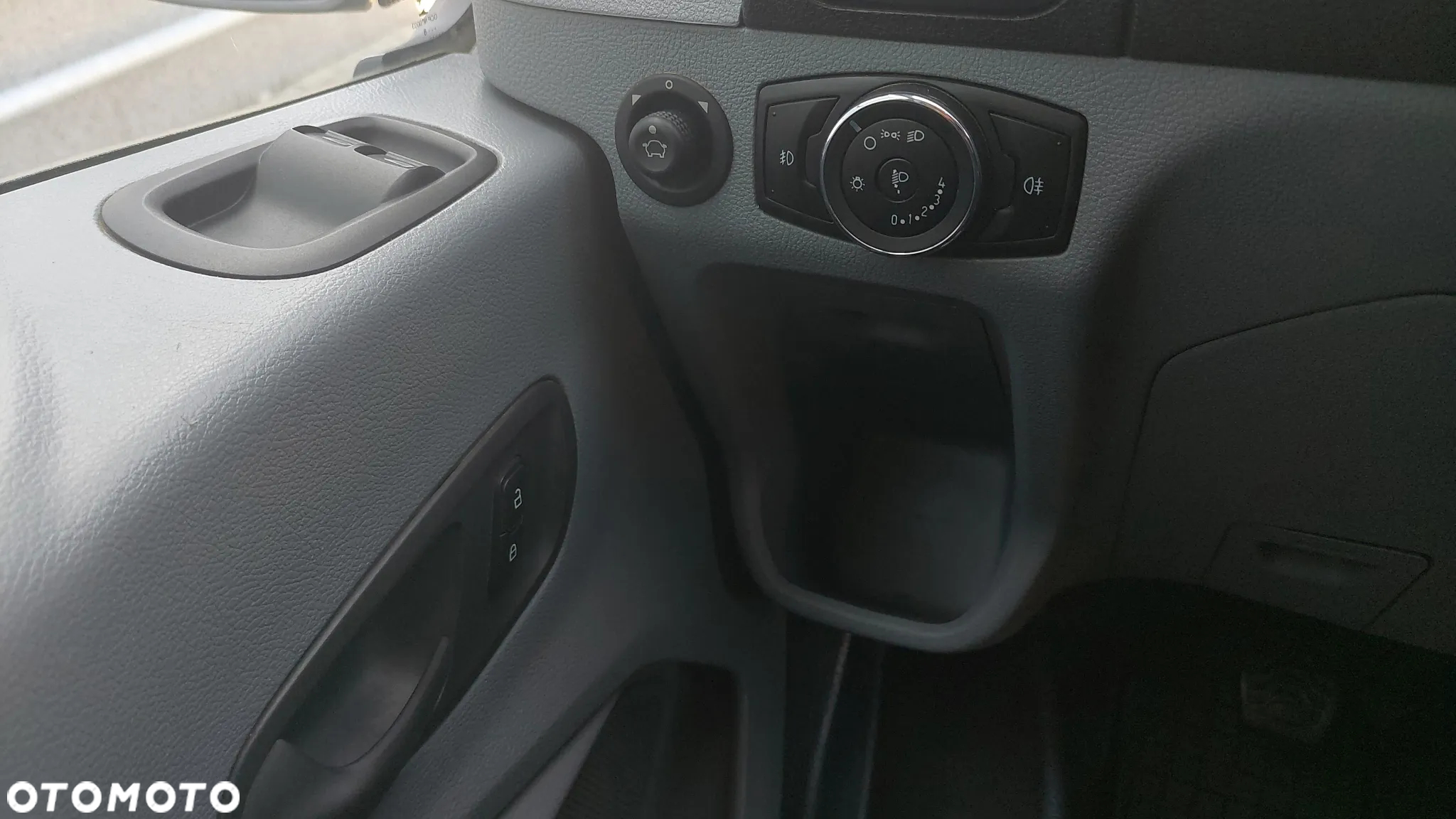 Ford Transit 350 L3H2 Trend - 33