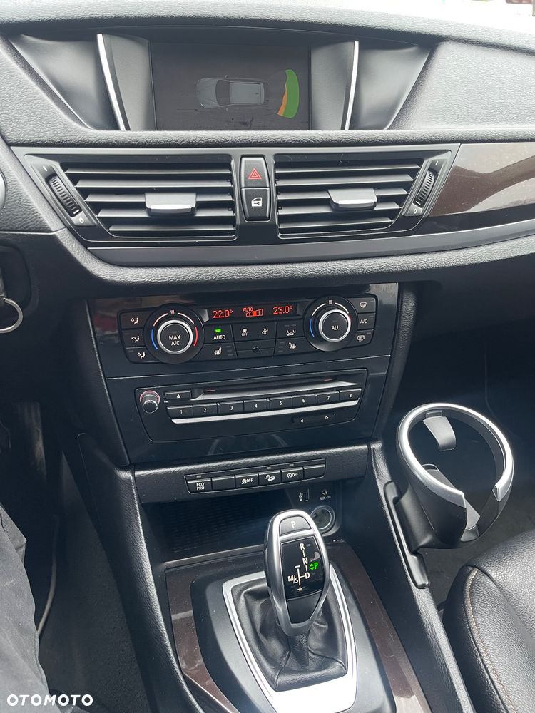 BMW X1 xDrive18d - 9