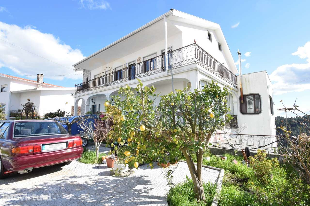 Moradia Isolada c/ 2 Apart. Independentes c/ Terreno - Covilhã - Grande imagem: 2/36