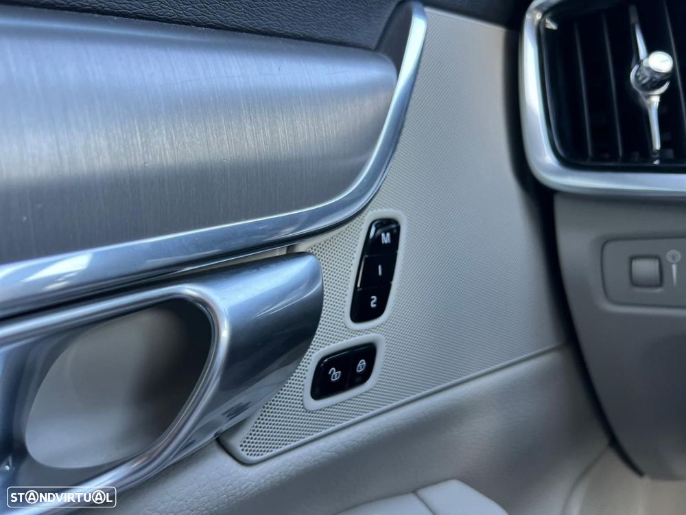 Volvo V90 2.0 D4 Momentum Geartronic - 9