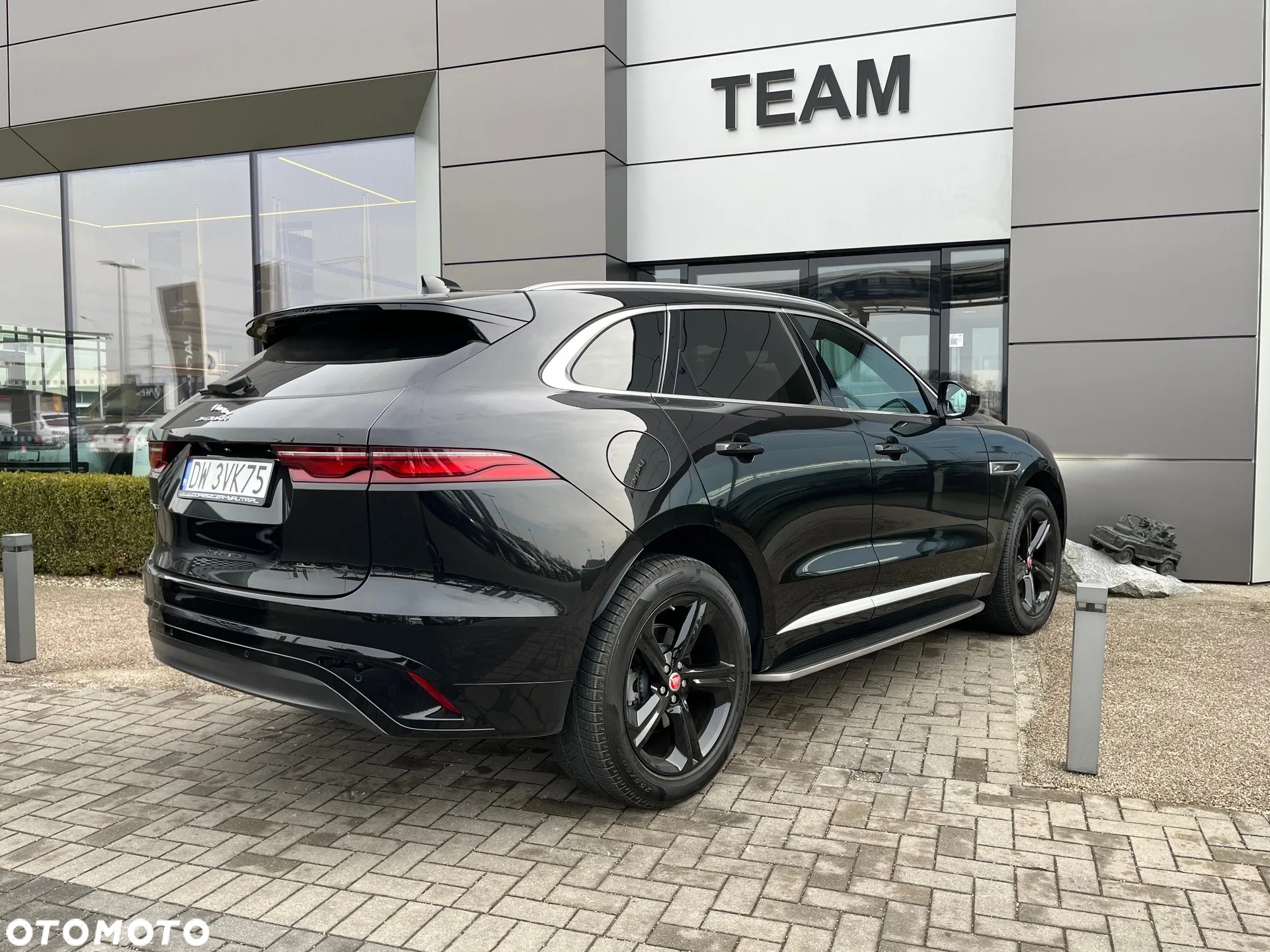 Jaguar F-Pace - 25