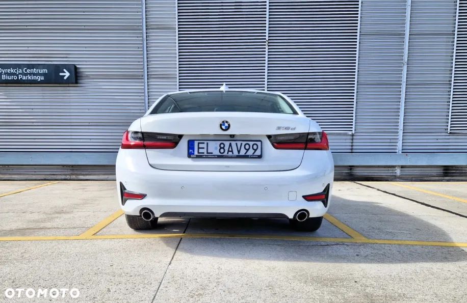 BMW Seria 3 318d Sport Line - 11