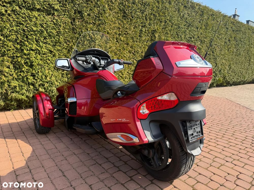 Can-Am Spyder - 4