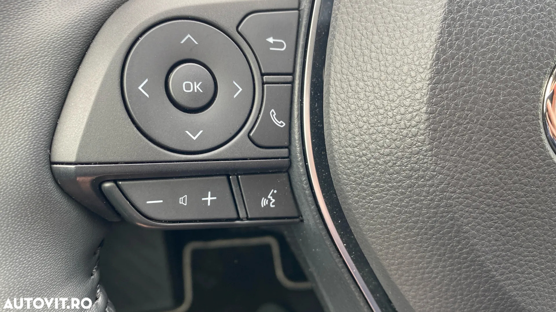 Toyota RAV4 2.5 Hybrid VVT-iE 4x4 Luxury - 10