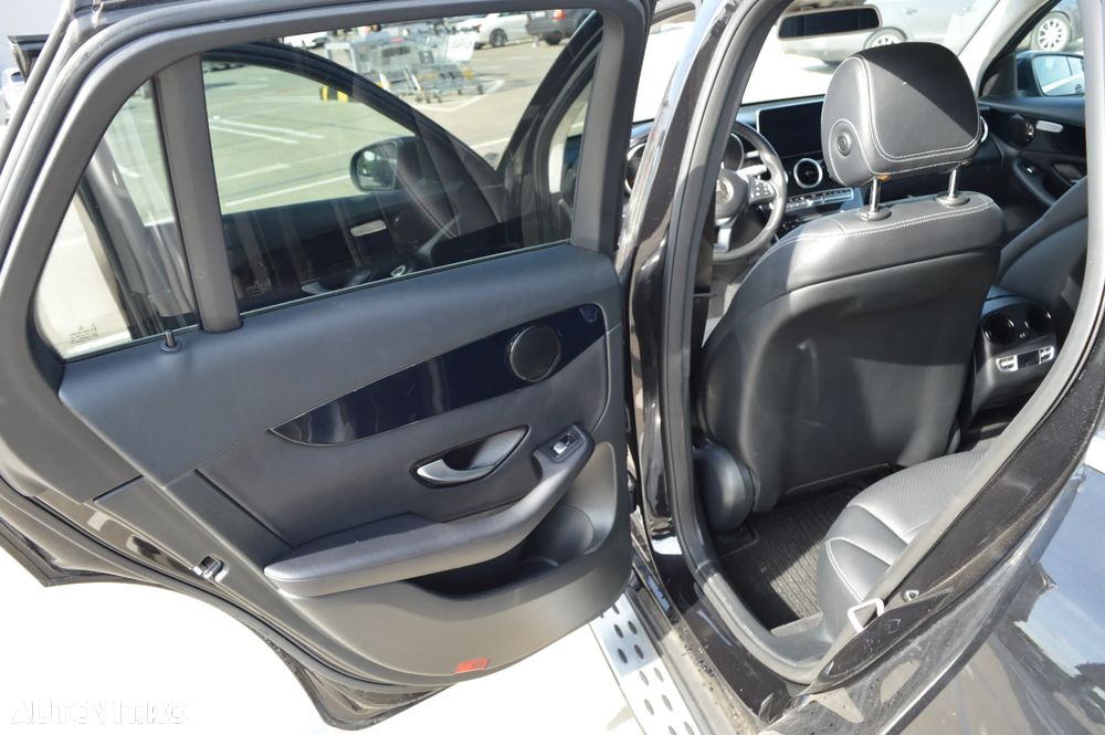 Mercedes-Benz GLC 250 d 4MATIC 9G-TRONIC - 17