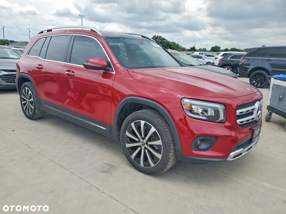 Mercedes-Benz GLB - 4