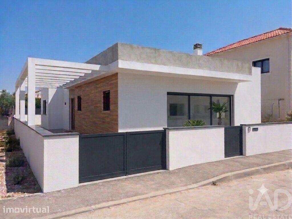 Casa T3 em Fernão Ferro de 150,00 m2 - Grande imagem: 3/17
