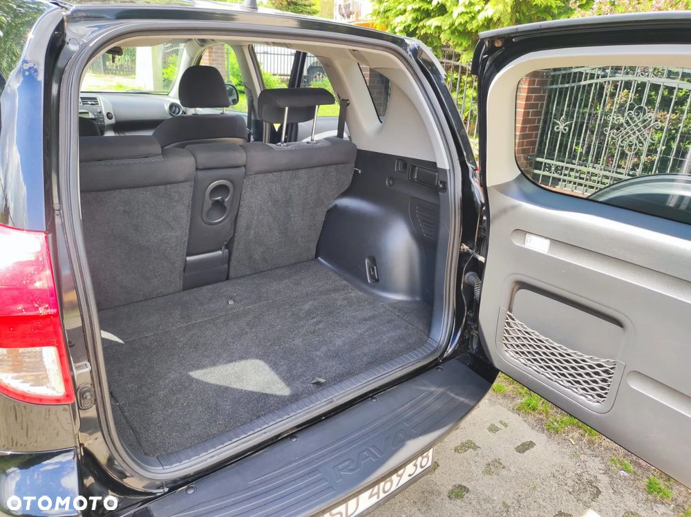 Toyota RAV4 2.0 VVT-i Sol - 22