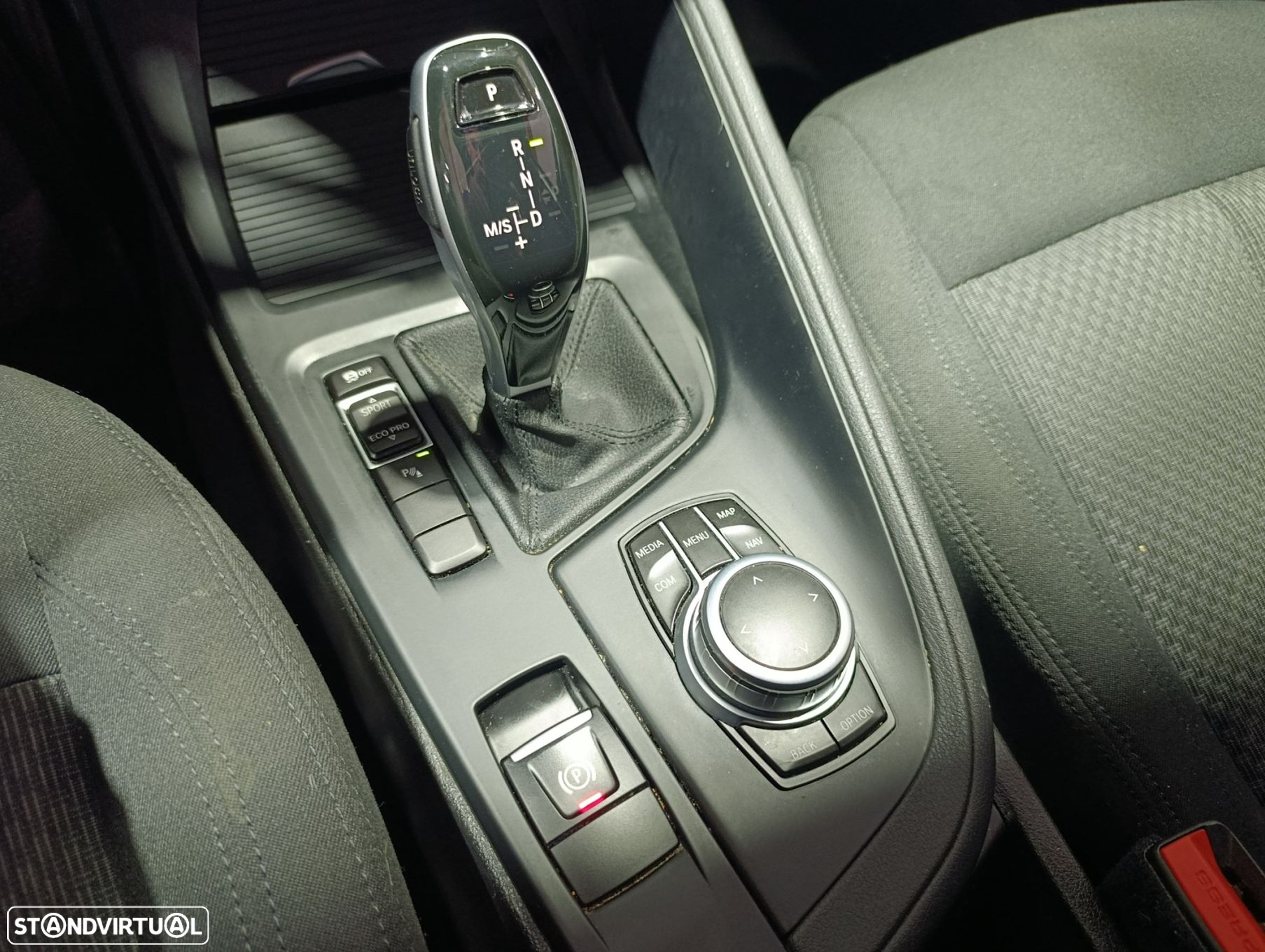 BMW X1 16 d sDrive Auto - 11